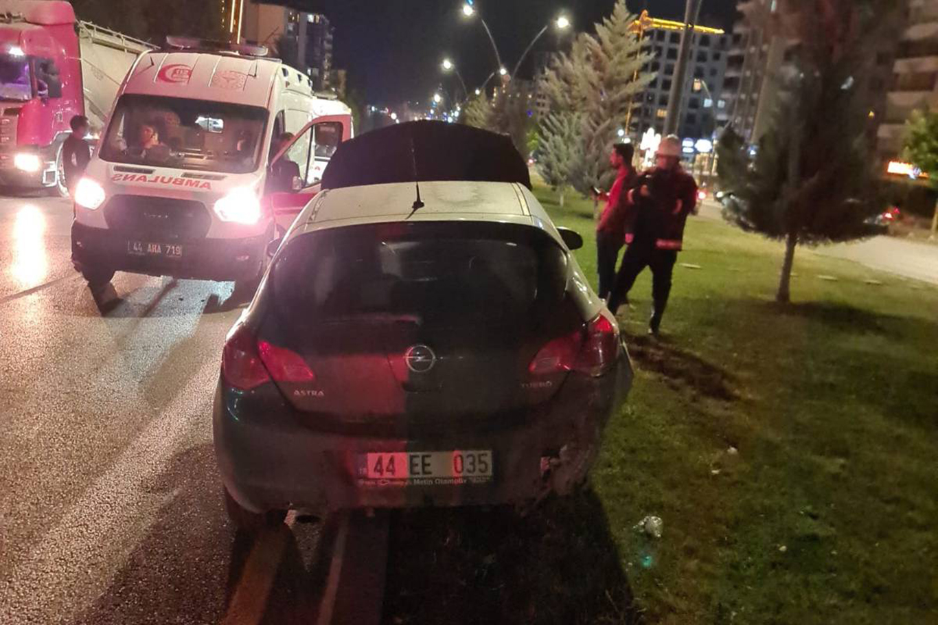 Malatya'da iki otomobil çarpıştı: 1 yaralı
