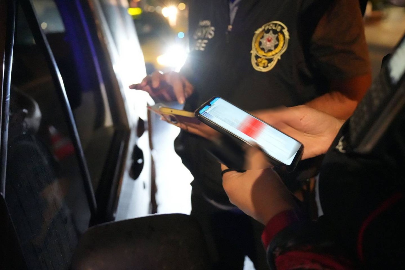 Düğün konvoyunda trafiği tehlikeye atan sürücüye 90 bin lira ceza