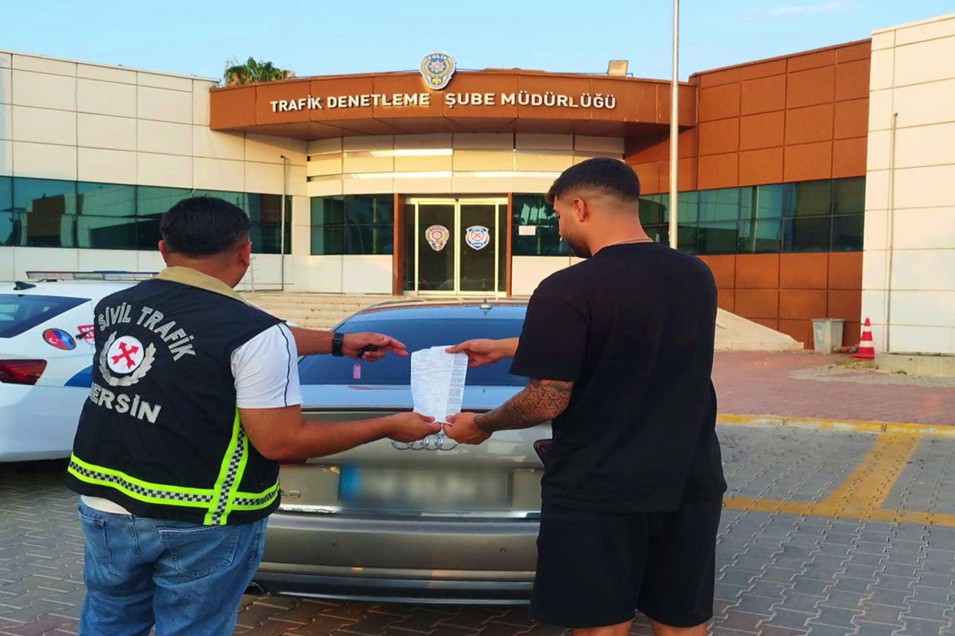 Mersin'de trafikte makas atan sürücüye 170 bin lira ceza