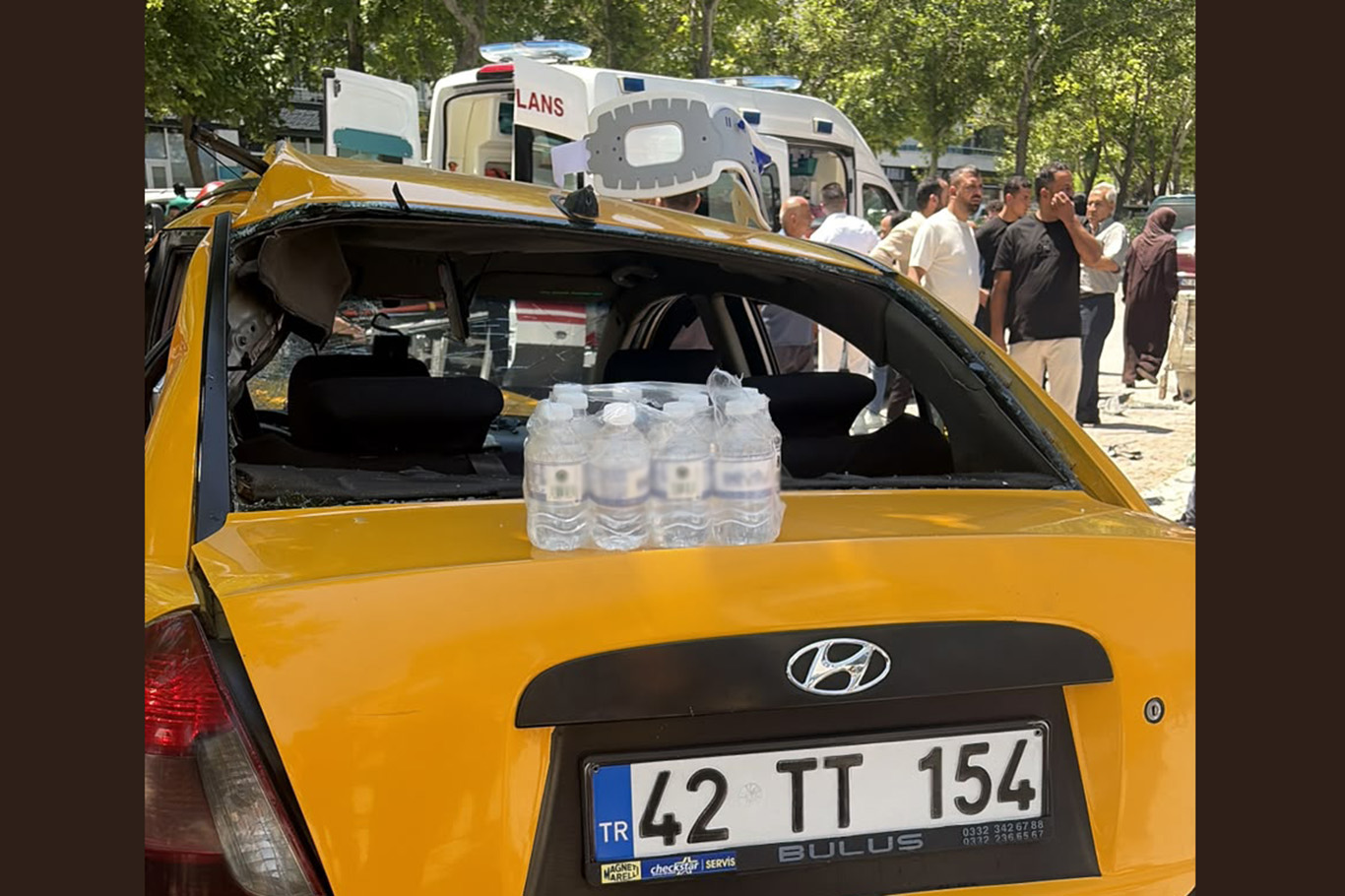 Konya'da otomobil yayaların arasına daldı: 2 kişi hayatını kaybetti