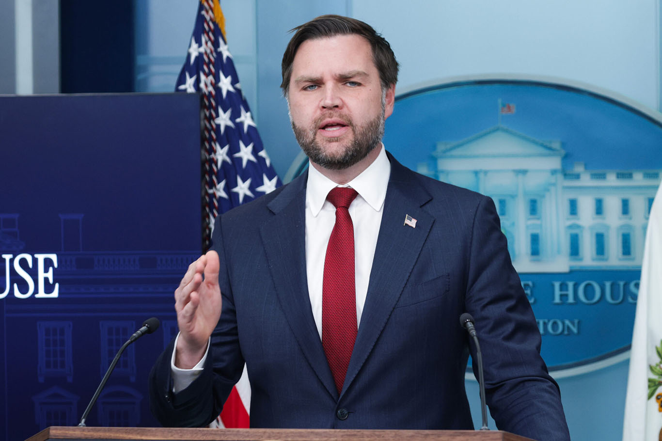 JD Vance: Epstein dosyaları konusunda iletişim sürecini yanlış yönettik