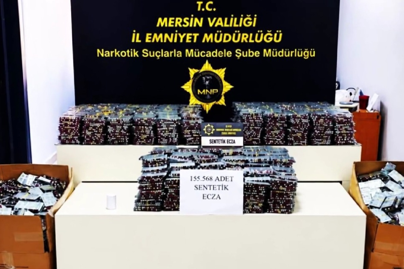 Mersin'de 155 bin 568 sentetik ecza hapı ele geçirildi: 2 tutuklama