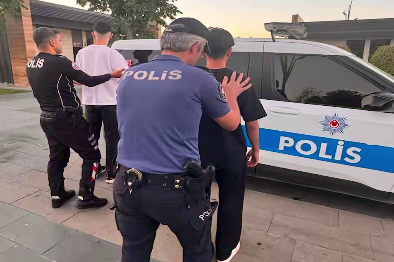 Gaziantep'te huzurlu parklar uygulaması: 25 bin 168 kişi sorgulandı