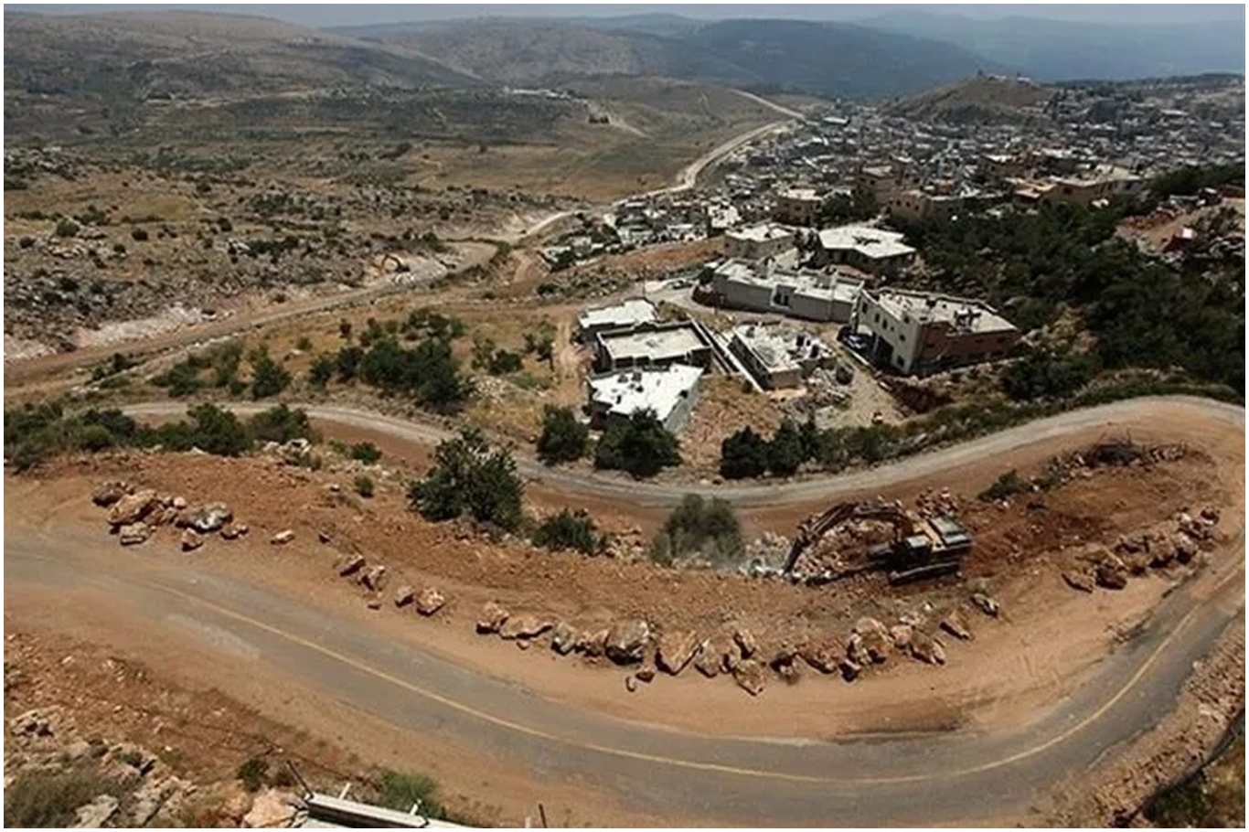 İşgalciler, işgal altındaki Golan Tepeleri’nden Suriye’ye geçti