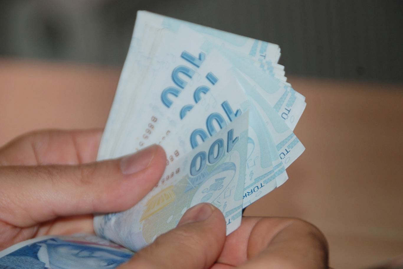Asgari ücrete ara zam yapılacak mı?  
