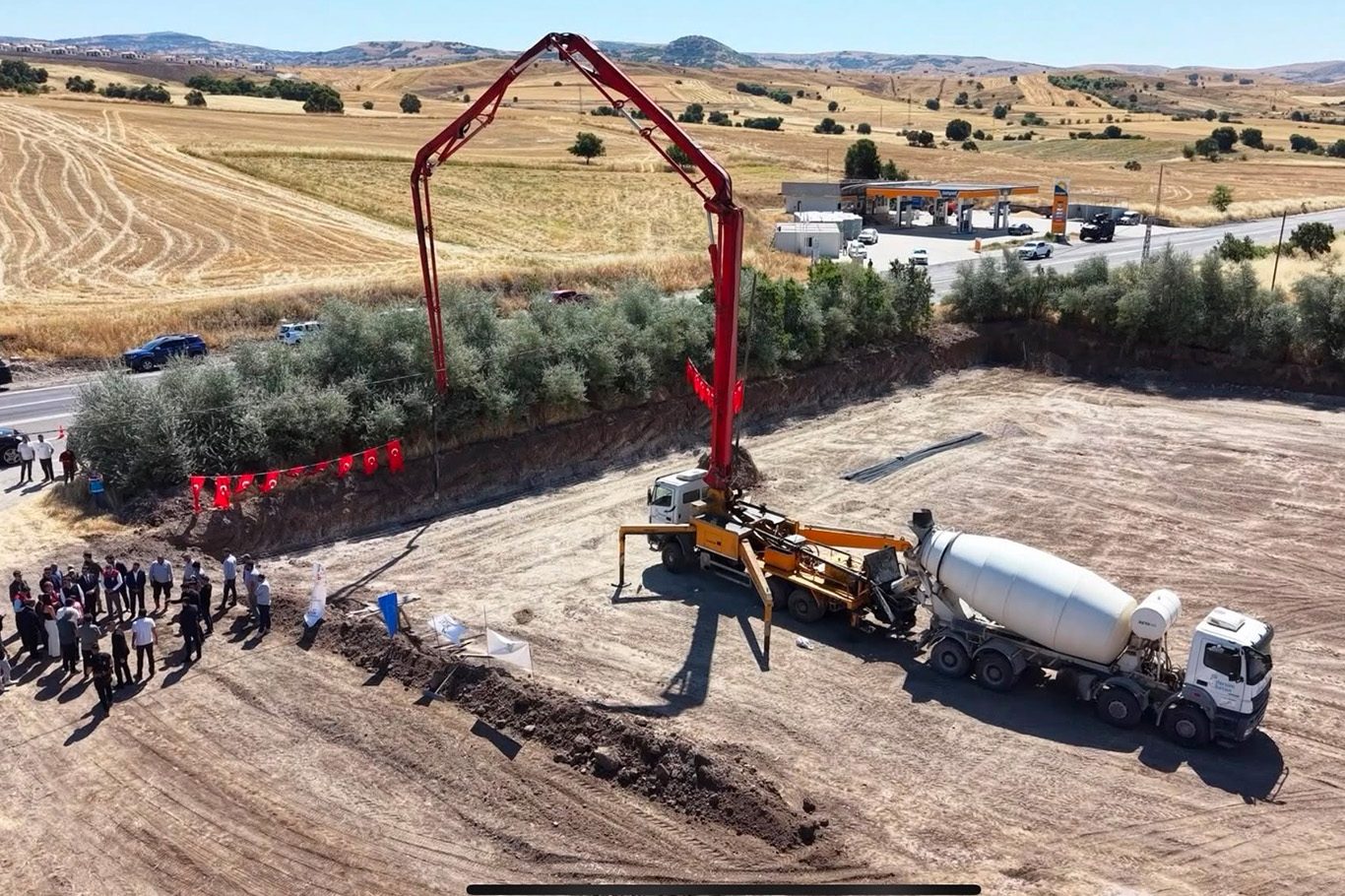 Tunceli'de 6 milyon lira hibeyle ilk modern cam sera kuruluyor