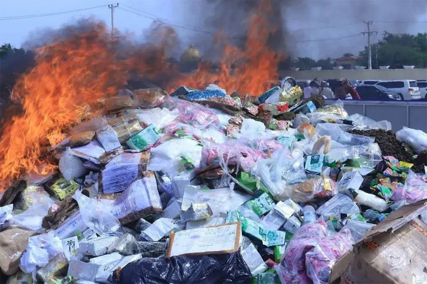 Kamboçya'da uyuşturucuya "sıfır tolerans" mesajı: 5,62 ton uyuşturucu imha edildi