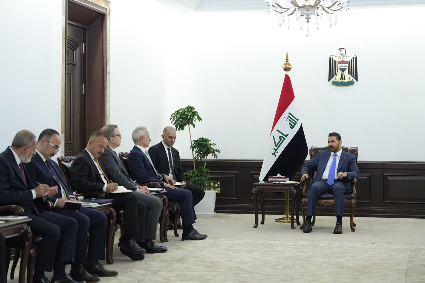 Bakan Uraloğlu, Irak Başbakanı ile Kalkınma Yolu Projesi'ni görüştü