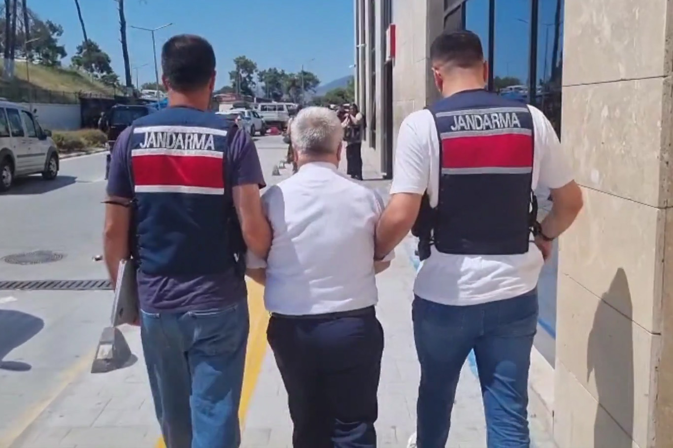 22 ilde FETÖ operasyonu: 128 şüpheli yakalandı
