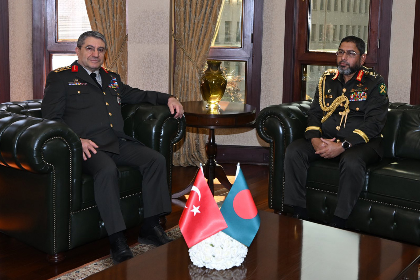 Genelkurmay Başkanı Bayraktaroğlu, Bangladeş Kara Kuvvetleri Komutanı'nı kabul etti