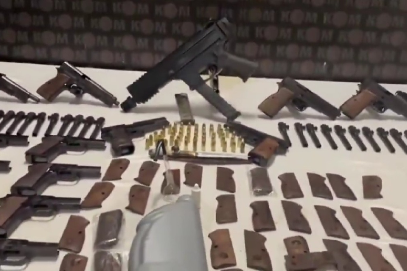 Kütahya'da silah ve uyuşturucu operasyonu: 5 gözaltı