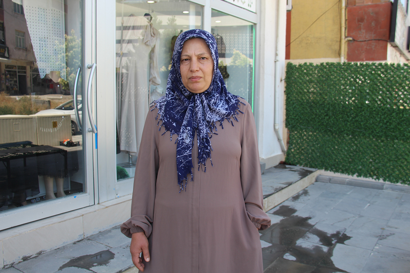 Kanser hastası Gülistan Çaça: Hayat mücadelesi verirken bir de ilaç borcuyla uğraşıyorum