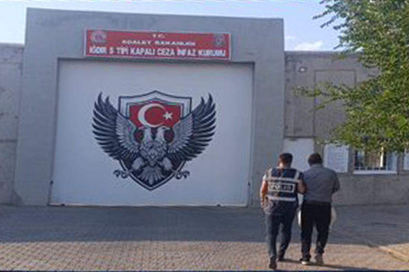 Yağma suçundan aranan hükümlü yakalandı