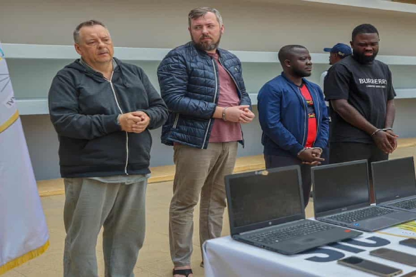 Angola'da darbe planı suçlamasıyla yargılanan iki Rus vatandaşına hapis cezası