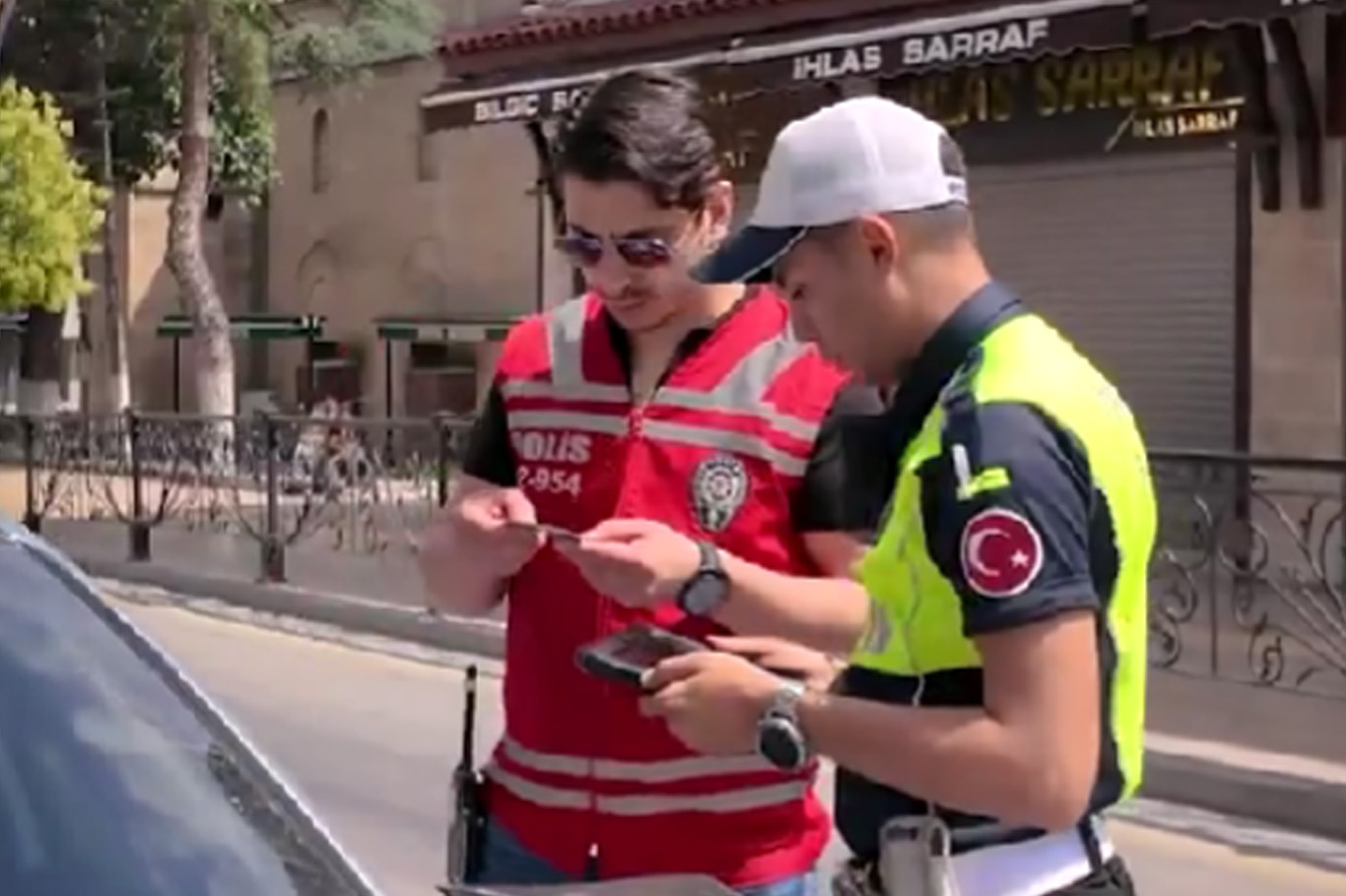 Isparta'da denetimlerde 35 aranan şahıs yakalandı