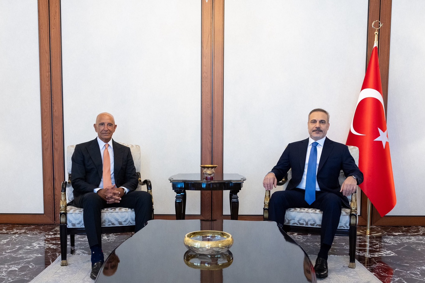 Bakan Fidan, ABD'nin Ankara Büyükelçisi Barrack'ı kabul etti