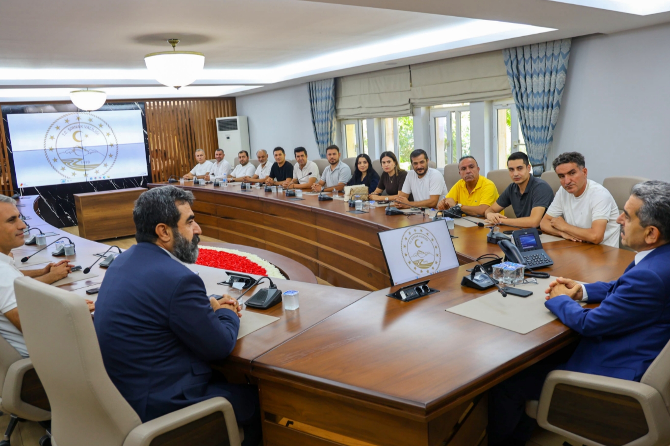 Şırnak Valisi Ekici, gazetecilerle bir araya geldi