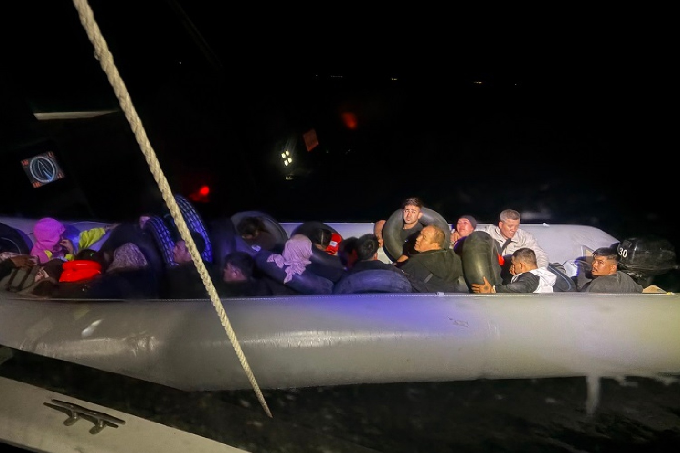 Edirne açıklarında 24 düzensiz göçmen yakalandı