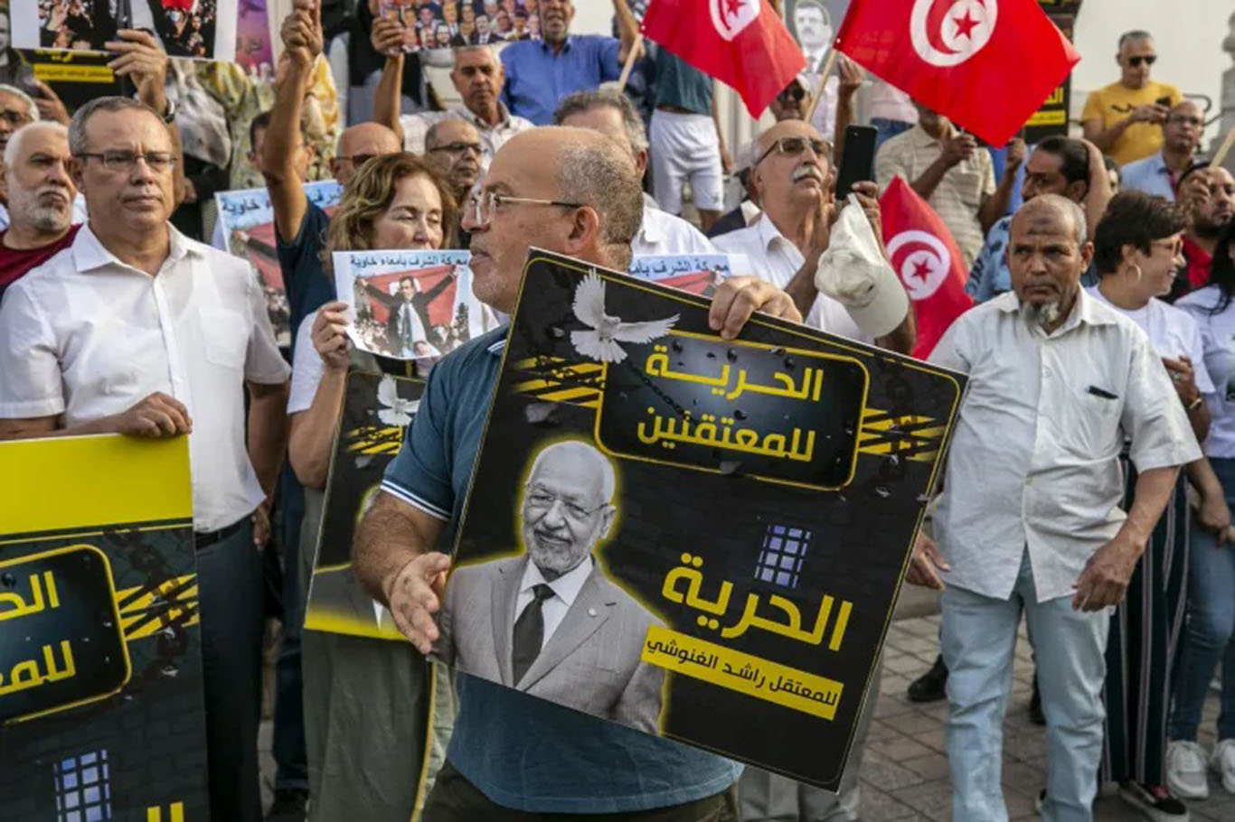 85 yaşındaki Gannuşi cezaevinde sağlık sorunlarıyla mücadele ediyor