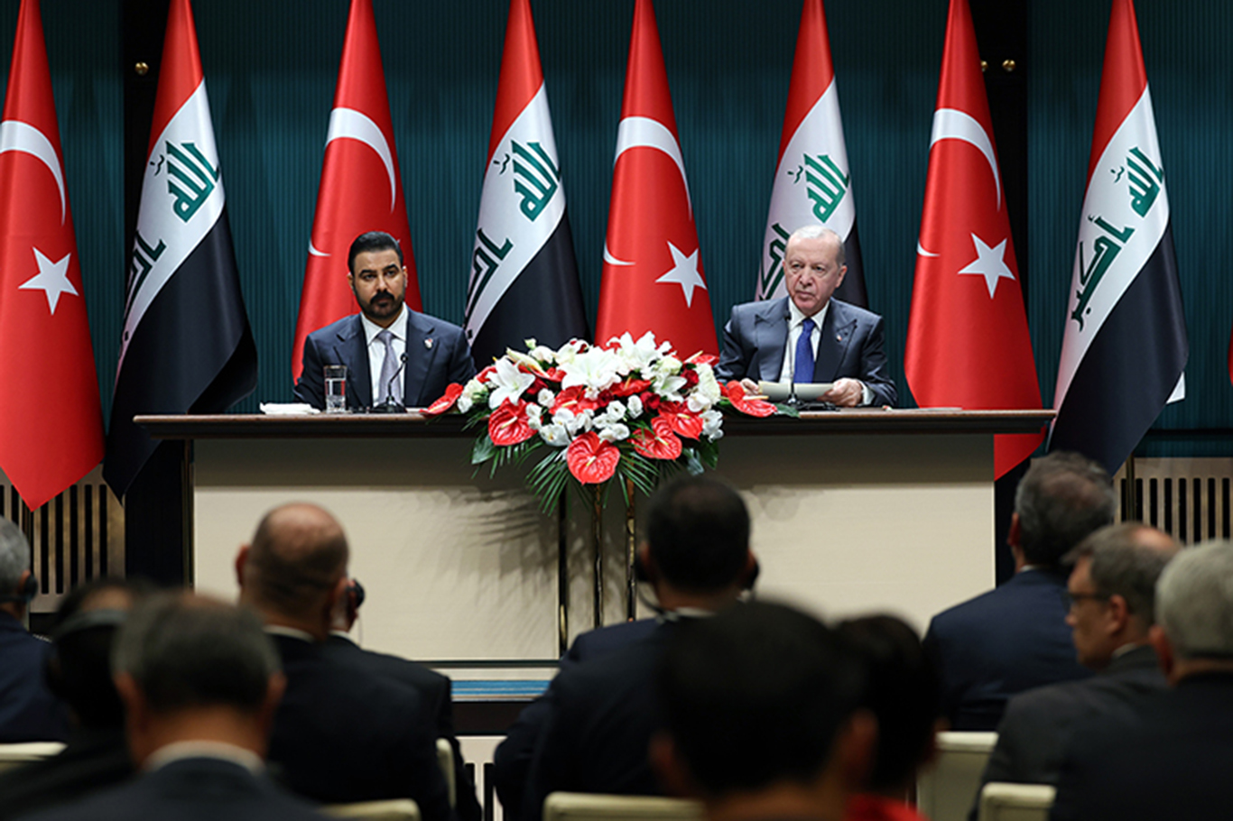 Erdoğan: Bölgemizin savaş, terör ve çatışmayla değil, kalkınma, refah, huzur ve istikrarla anılması için çaba gösteriyoruz