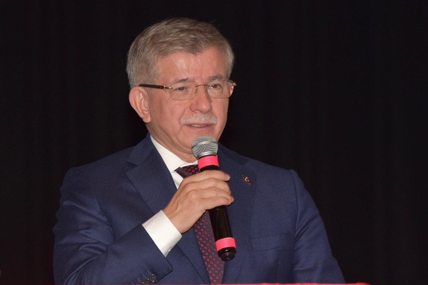 Gelecek Partisi feshedildi: Ahmet Davutoğlu siyaseti bıraktı