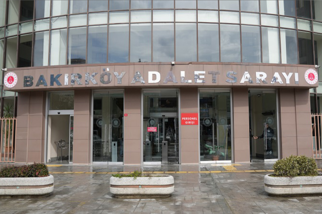 Yüksek kazanç vaadiyle 850 milyon liralık dolandırıcılık: 25 şüpheliye operasyon