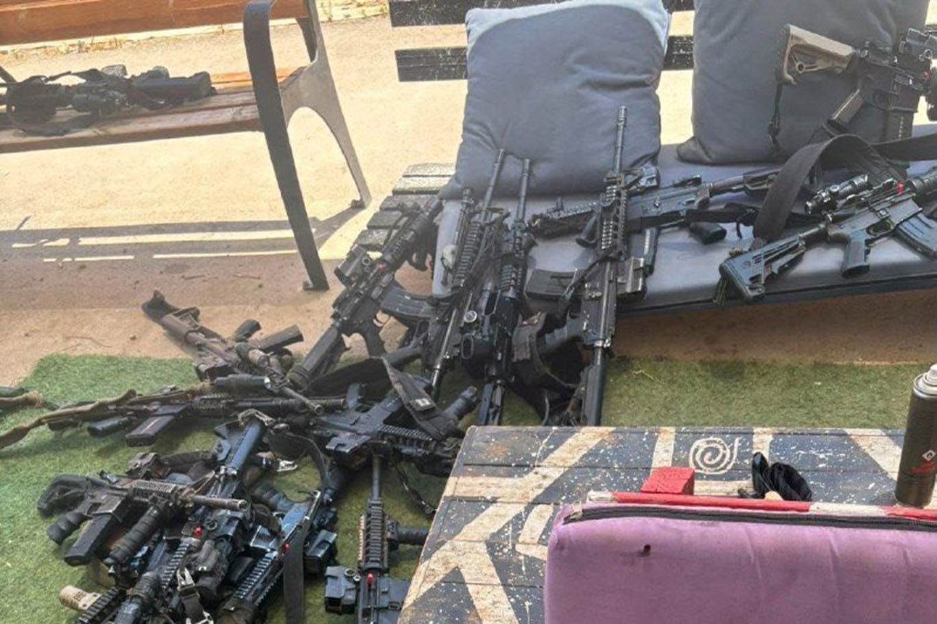 İşgal ordusunda kriz: 100 asker üslerini terk etti, silahlarını bıraktı