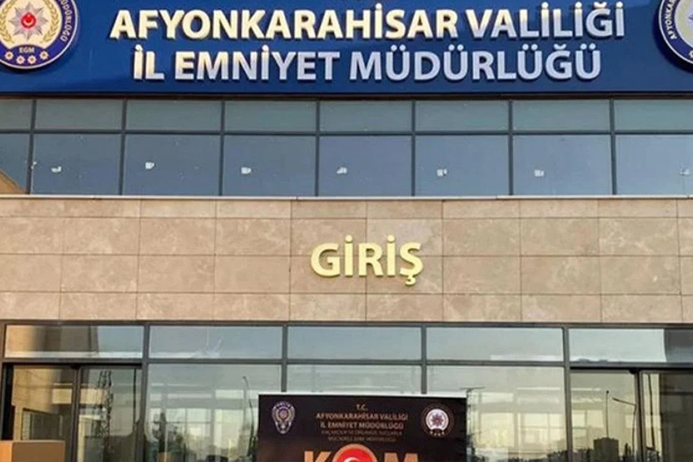 Afyonkarahisar'da taklit ürün operasyonları: 5 milyon liralık ürün ele geçirildi