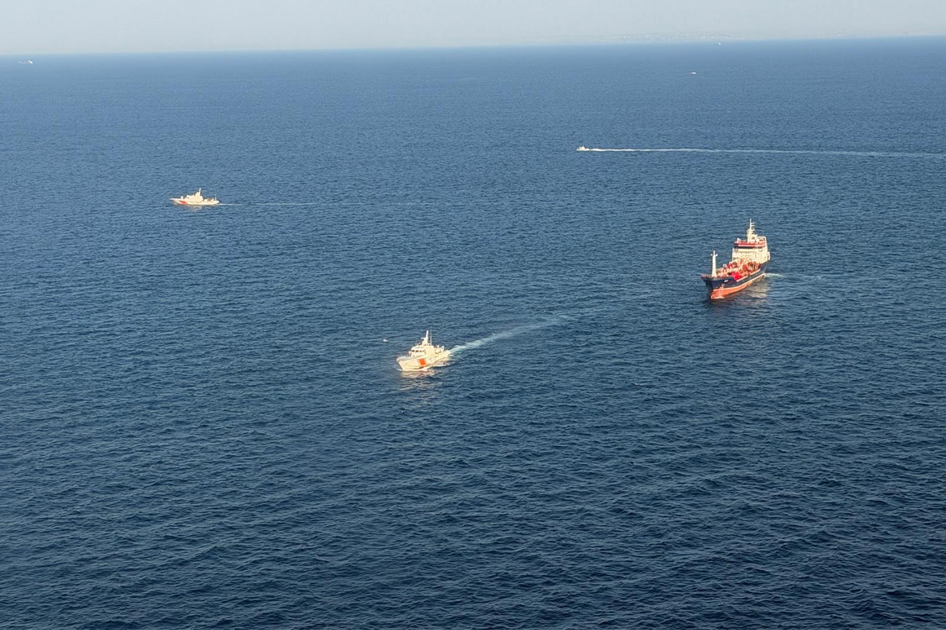 Silivri açıklarında batan gemi için arama çalışmaları devam ediyor