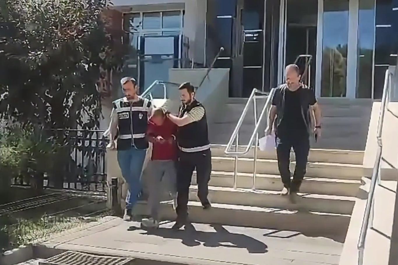 Bilecik’te cami yardım kutularından para çalan şüpheli tutuklandı