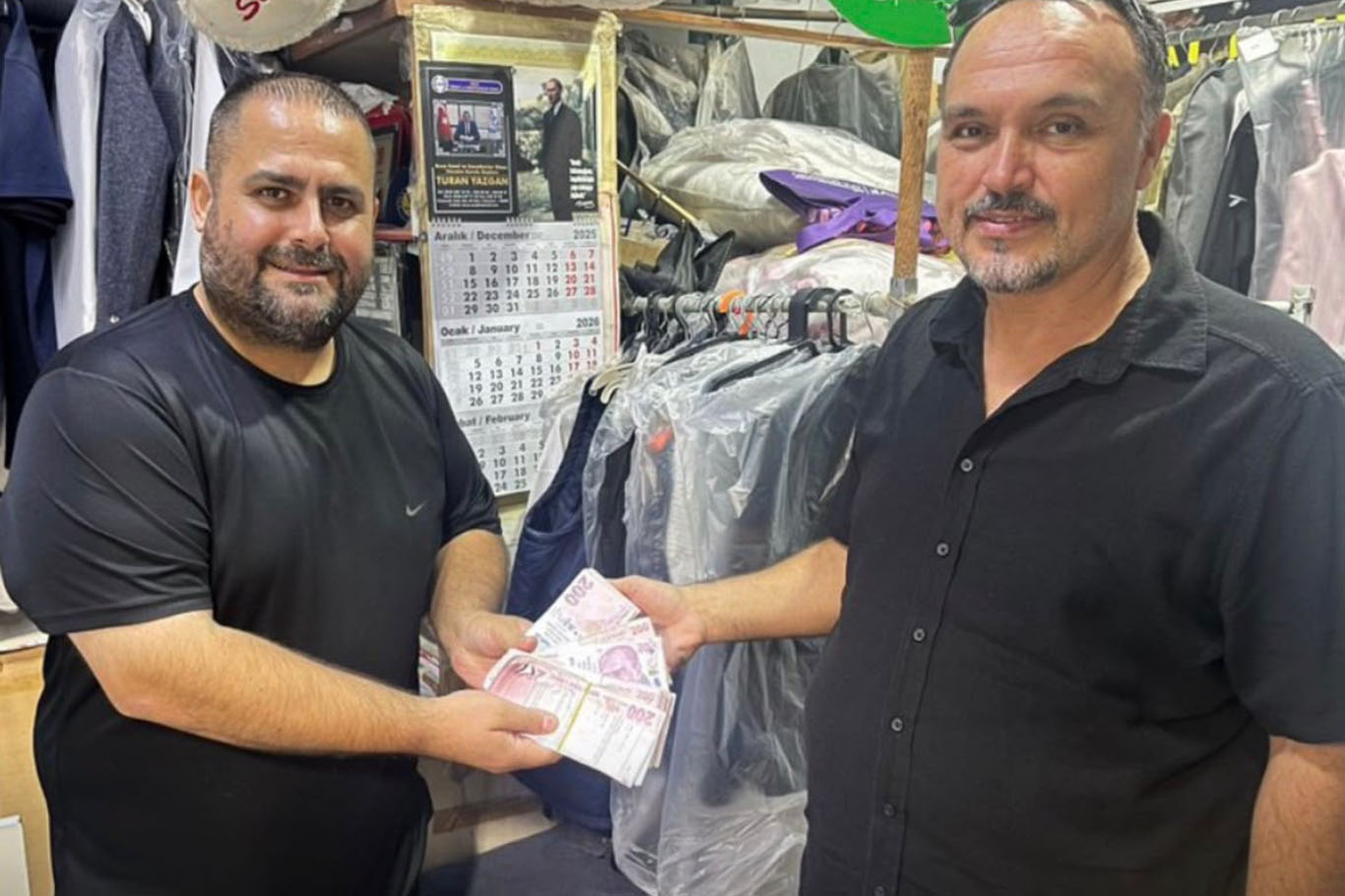 İzmir'de 83 bin liralık emanet sahibine ulaştırıldı