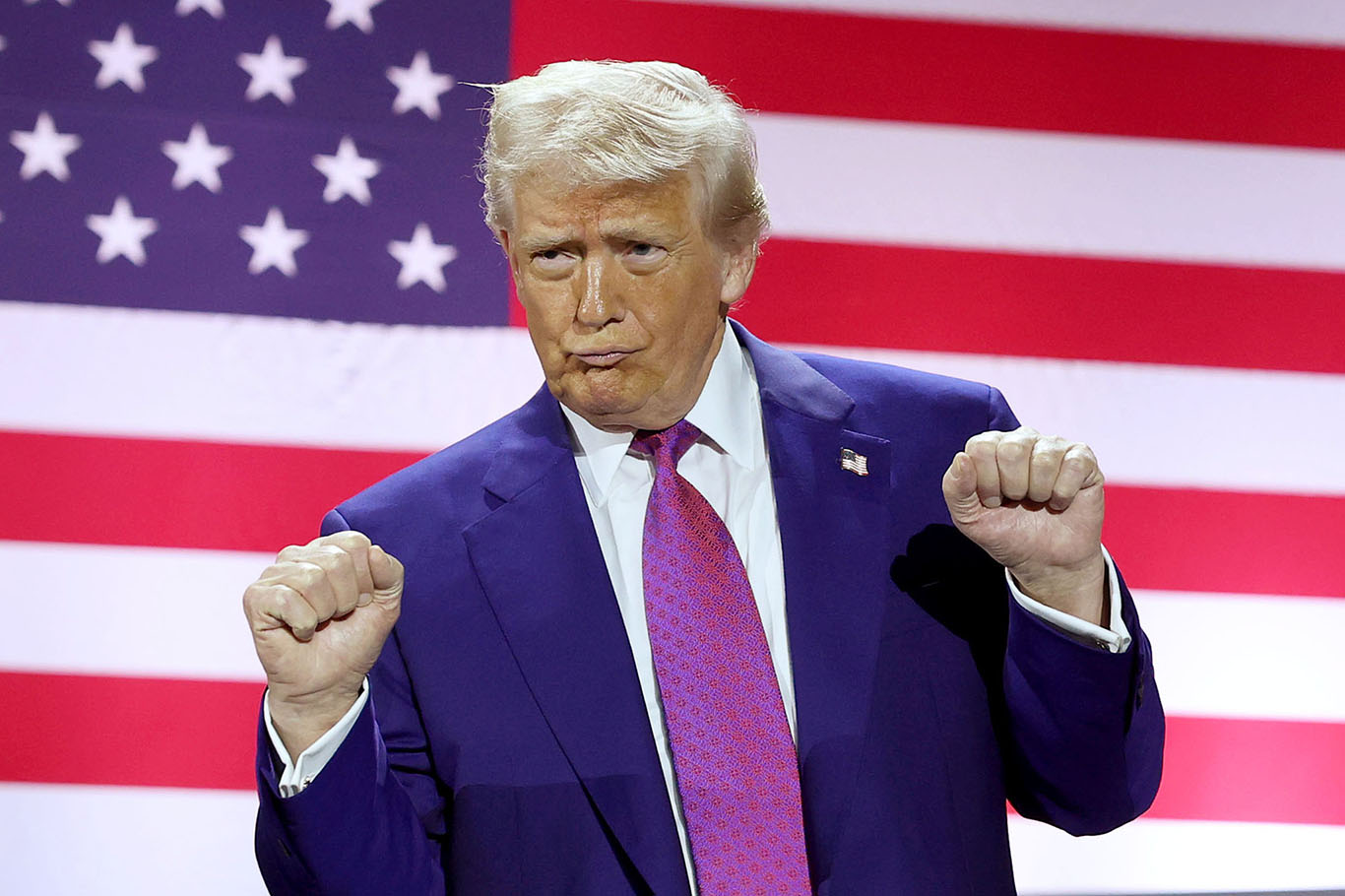 Reuters/Ipsos anketi: Trump'a kamuoyu desteği en düşük seviyede