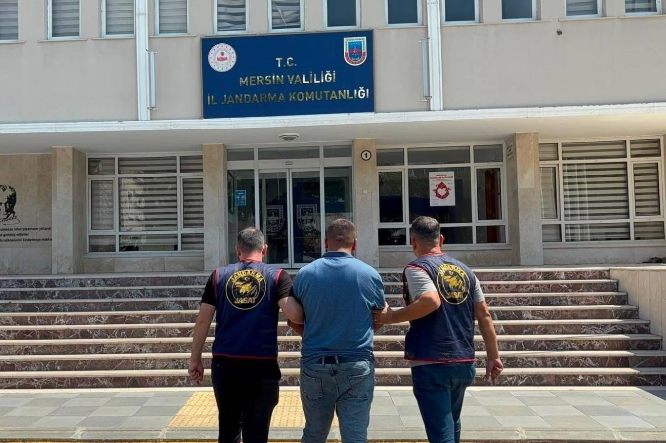 Mersin'de kırmızı bültenle aranan şahıs yakalandı