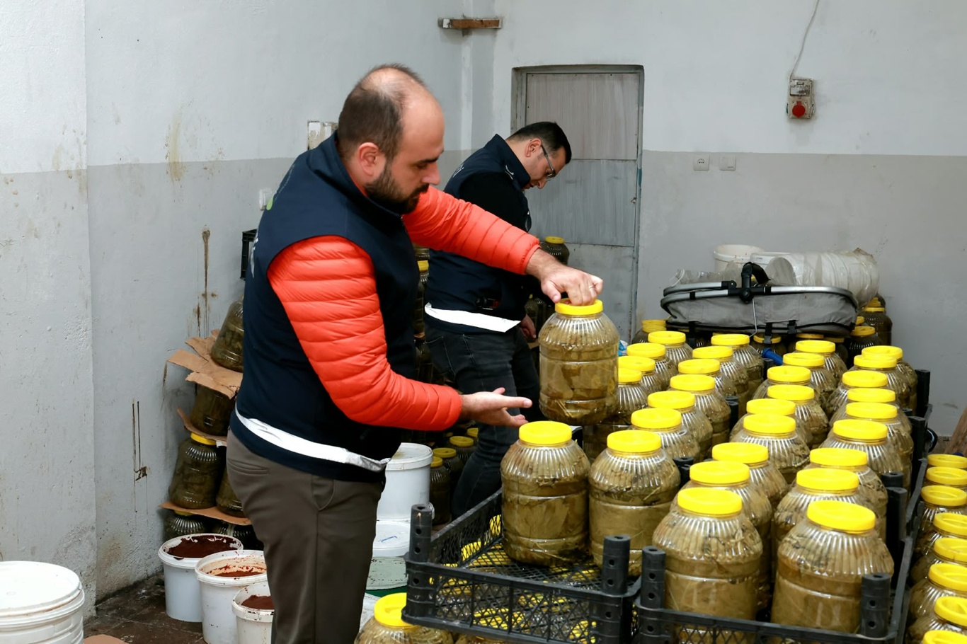 Halk sağlığını tehdit eden 6,5 ton gıda imha edildi