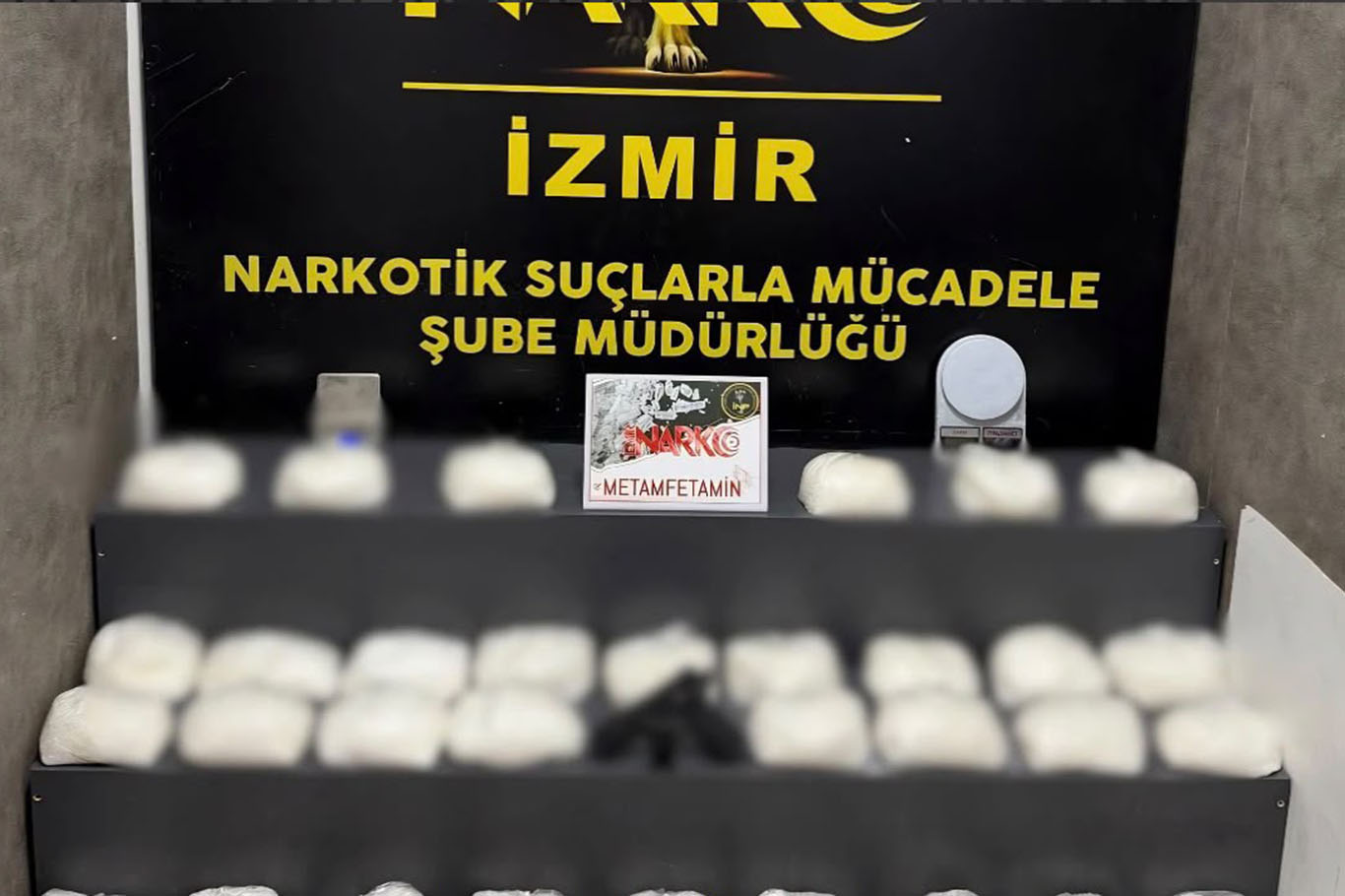 İzmir'de uyuşturucu operasyonu: Bir tutuklama