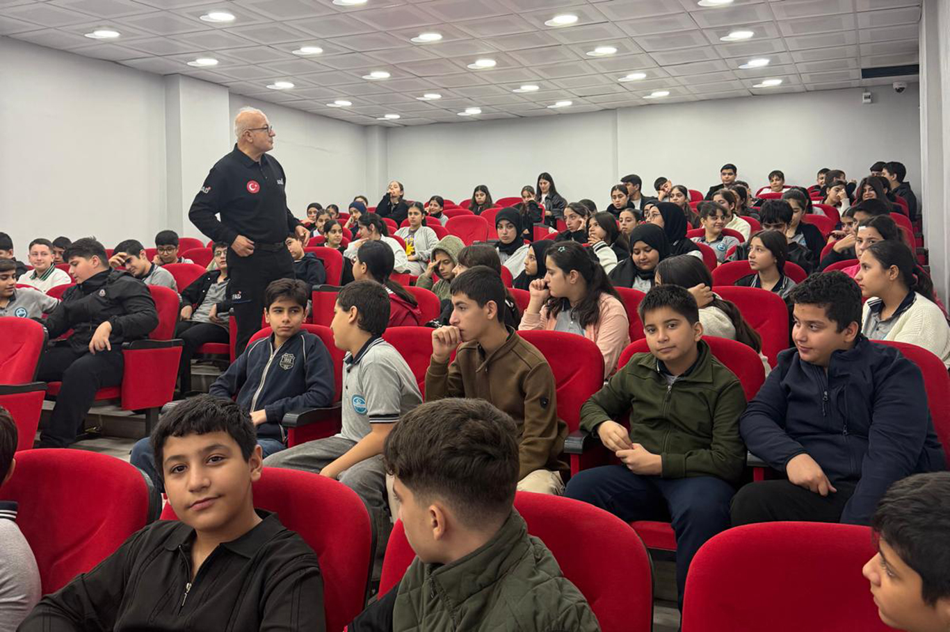 Cizre'de öğrencilere afet bilinci eğitimi