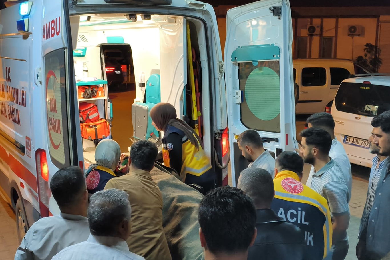 Şırnak’ta cerrahi eksikliği nedeniyle genç hasta Diyarbakır'a sevk edildi