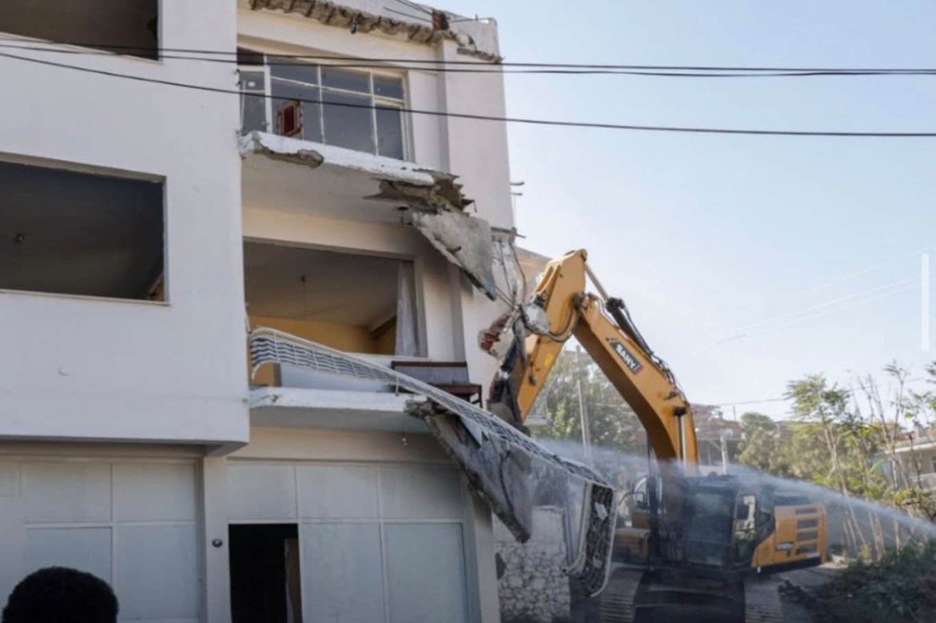Buca Onat Tüneli çevresinde 26 riskli yapı yıkıldı