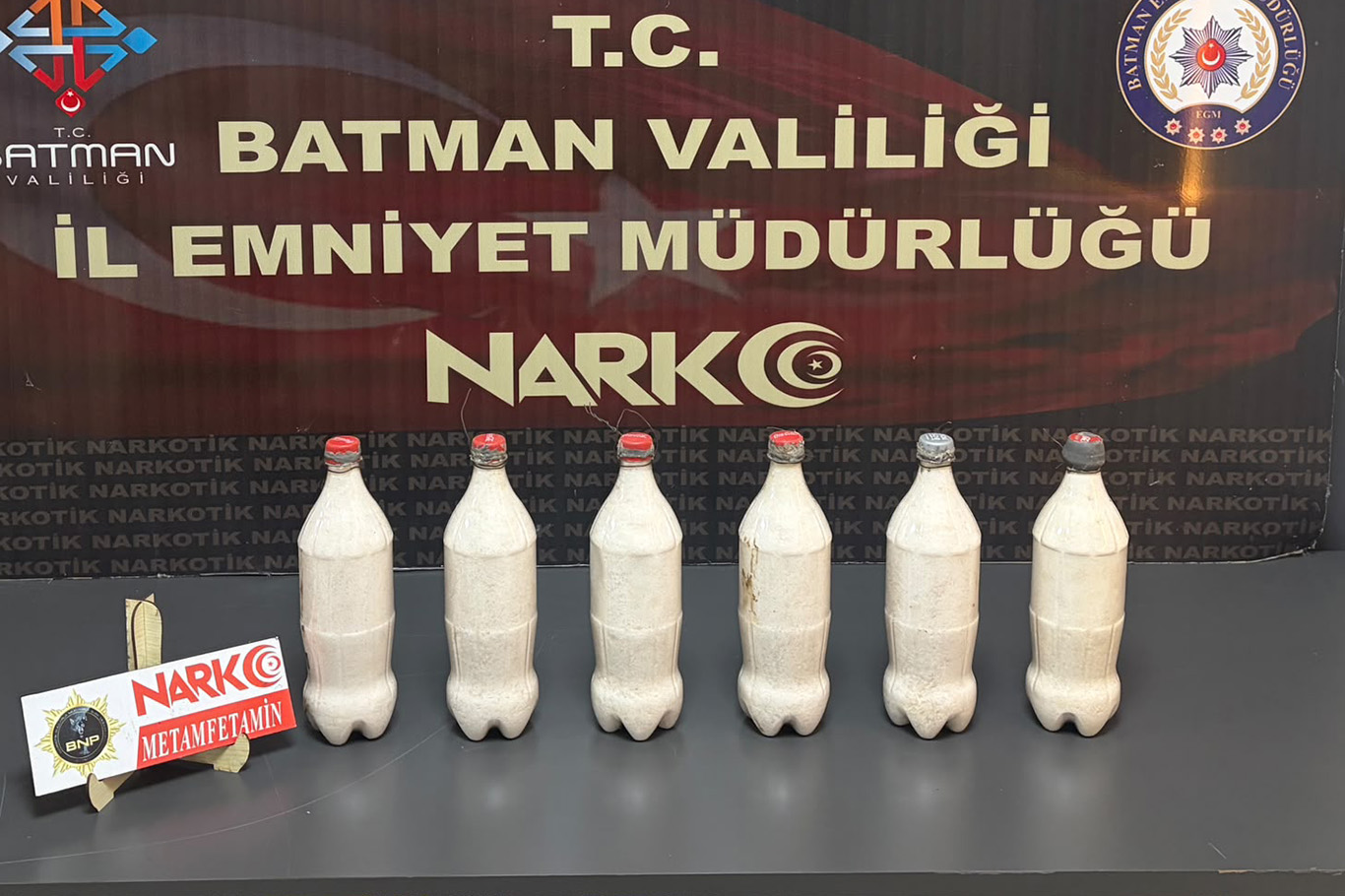 Batman'da aracın benzin deposunda 5 kilo metamfetamin ele geçirildi