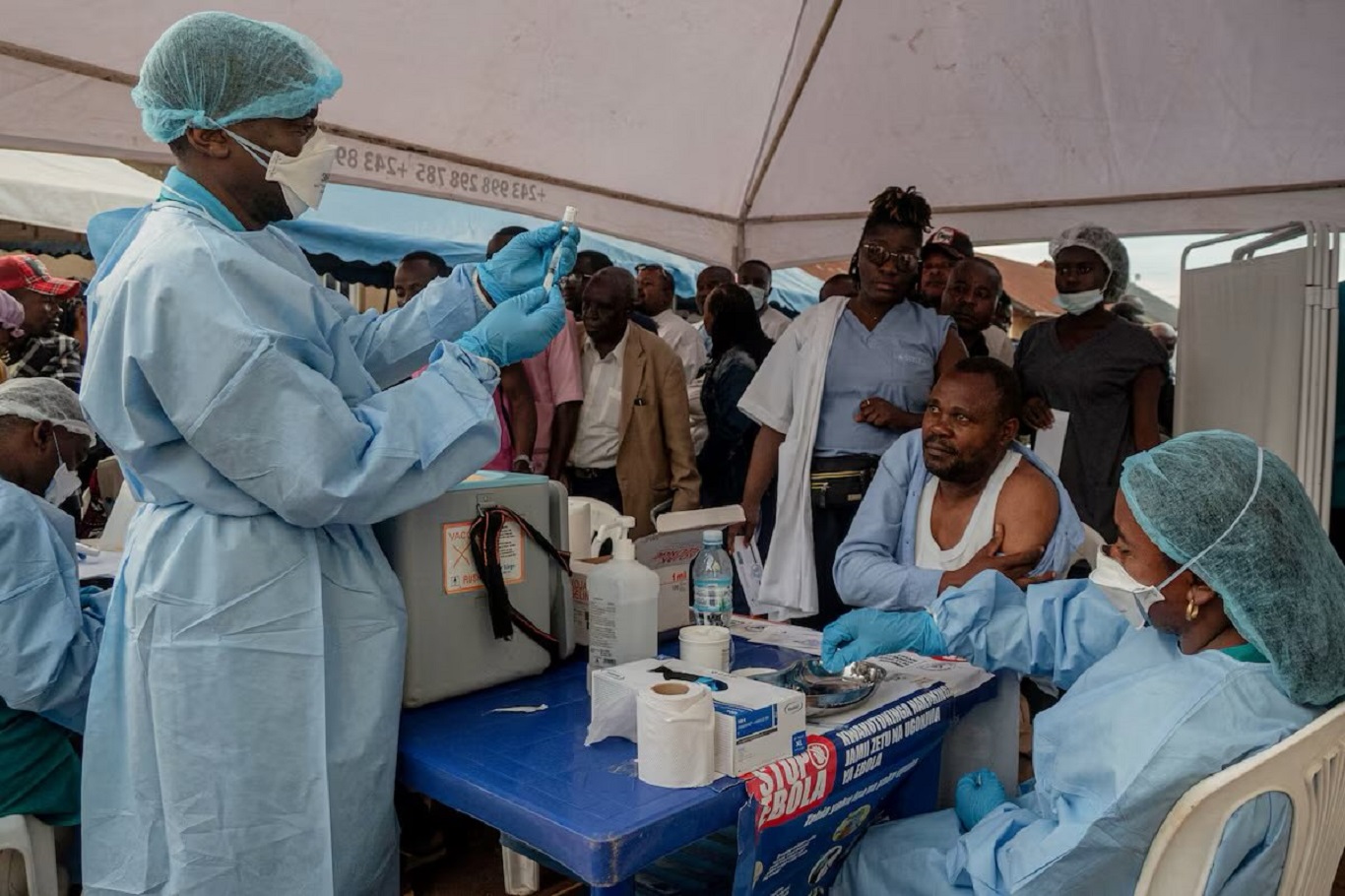 Uganda, KDC'ye seyahat geçmişi bulunan vatandaşlarına 21 günlük karantina uygulayacak