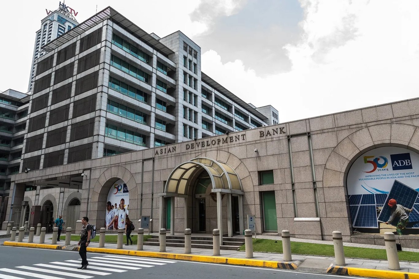 Asya Kalkınma Bankası,  Türkiye'ye 700 milyon dolar krediyi onayladı