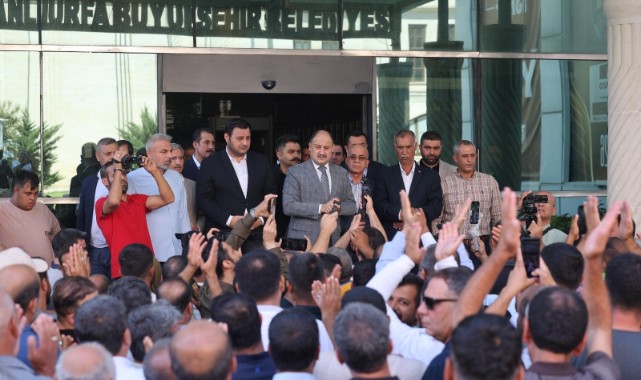 ŞANLIURFA’DA GEÇİCİ İŞÇİLERİN HAYALİ, BAŞKAN GÜLPINAR İLE GERÇEK OLDU