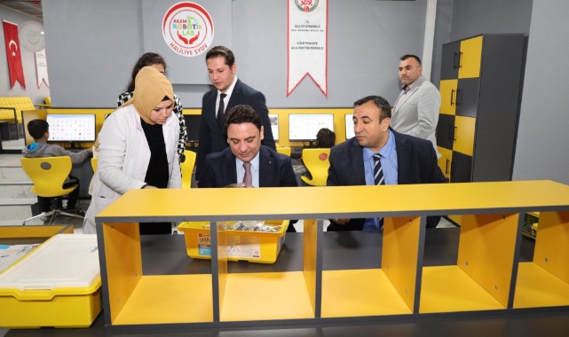 Robotik Kodlama Atölyesine Kaymakam Şahin’den Ziyaret