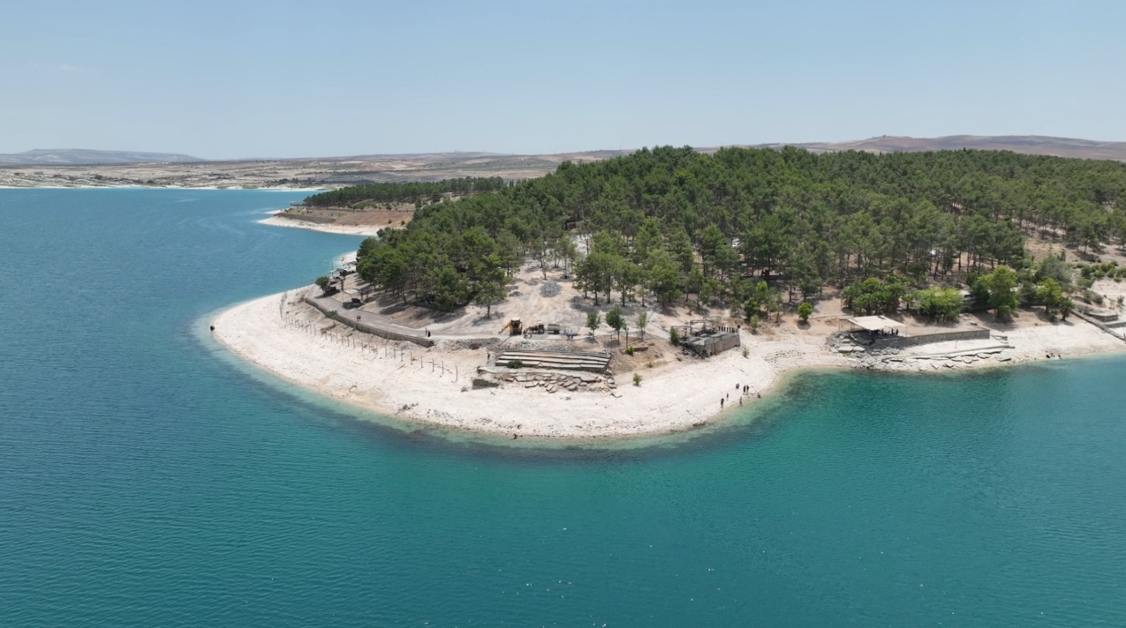 ÇATAK SOSYAL TESİSLERİ, HEM MODERNLEŞİYOR HEM GÜVENLİ HALE GELİYOR