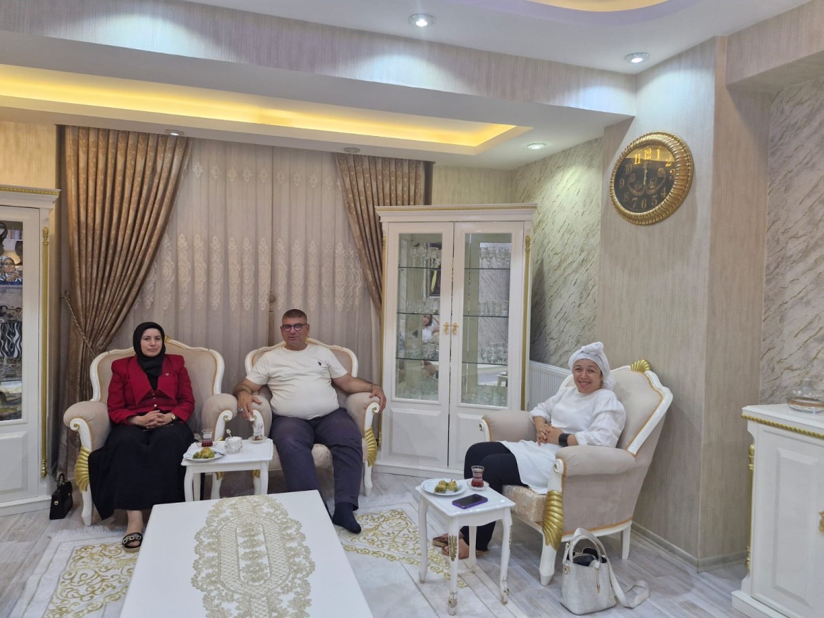 Güleser Bayraktar’dan Çelik Ailesine Özel Ziyaret: Urfalı Kadınlar İçin Yeni Projeler Yolda!;