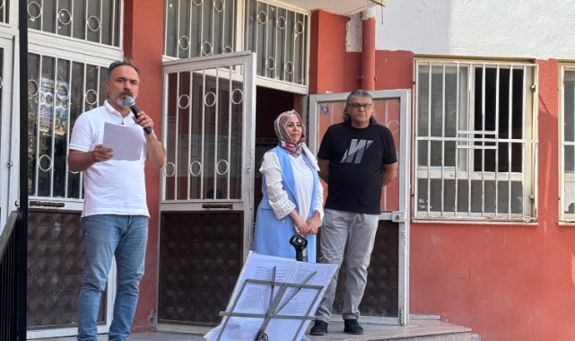 Yüzbaşı Ali Saip Ursavaş Anadolu Lisesinde 19 Mayıs coşkuyla kutlandı.