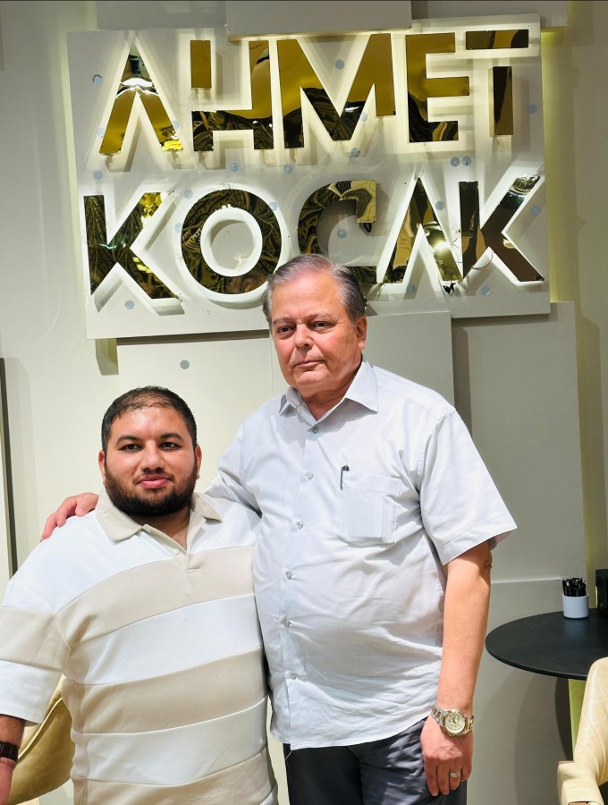 İş insanı Fadıl Akagündüzden esnaf ziyareti;