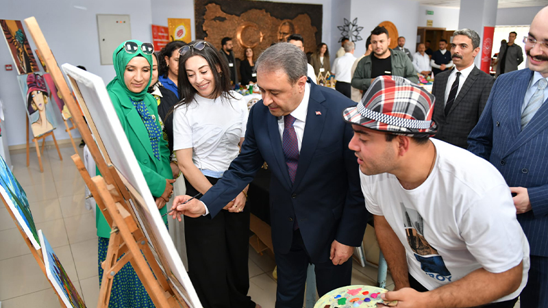 Vali Şıldak engelliler haftası programına katıldı;