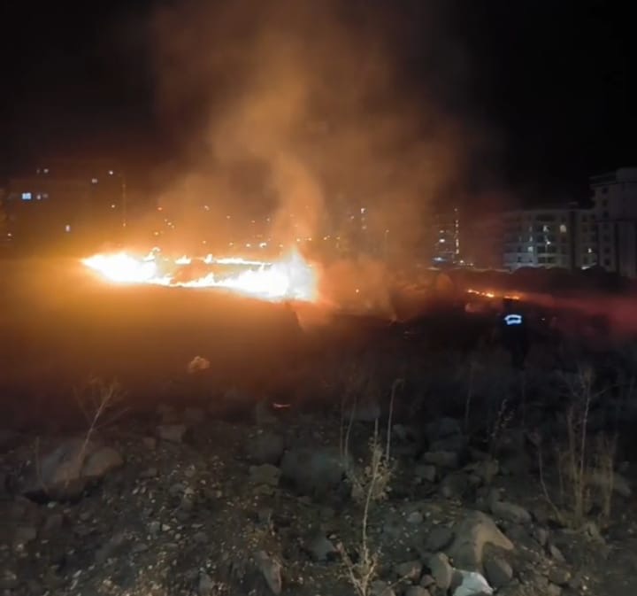 Şanlıurfa’da Boş Arazide Yangın